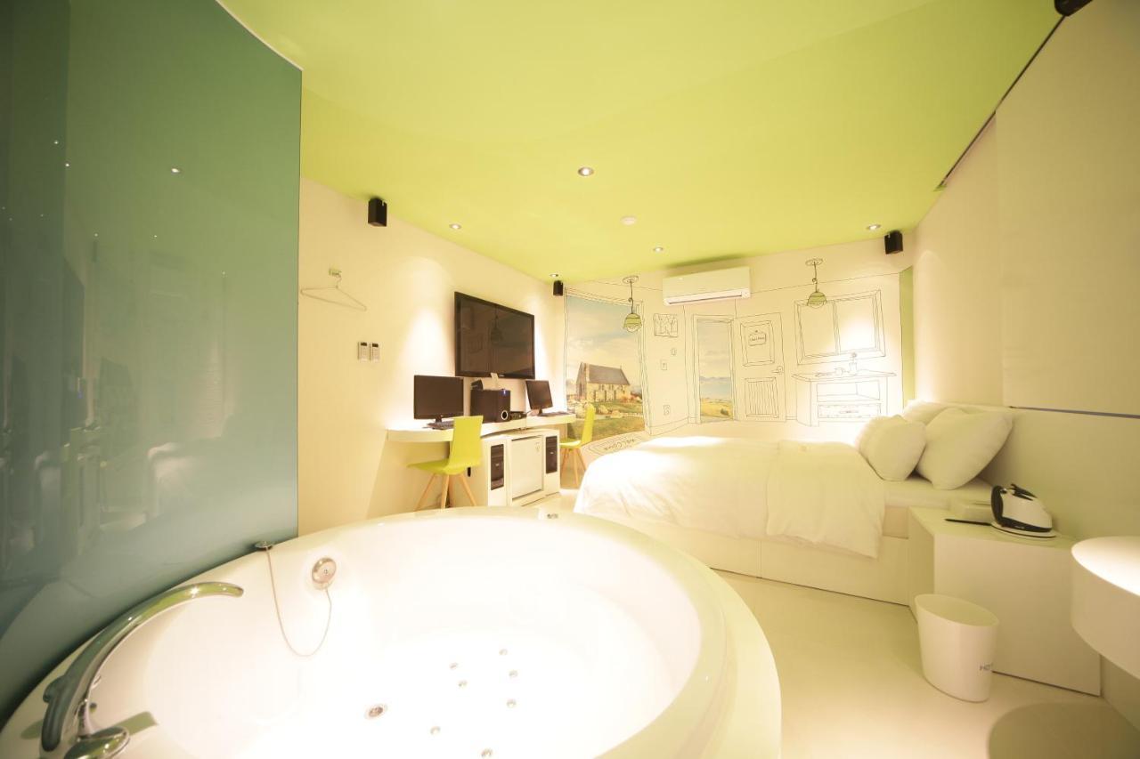 Hotel Pop Jongno Seoul Bagian luar foto