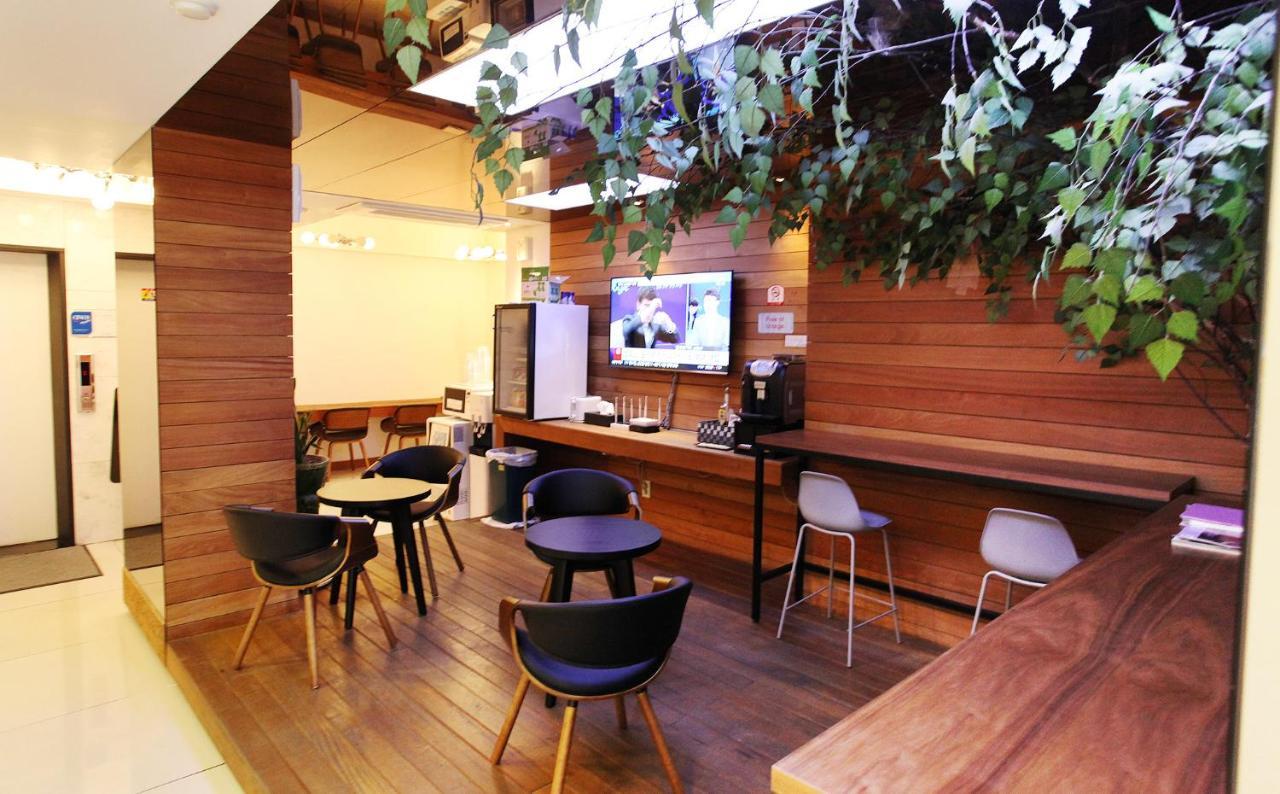 Hotel Pop Jongno Seoul Bagian luar foto