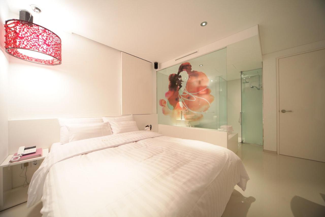 Hotel Pop Jongno Seoul Bagian luar foto