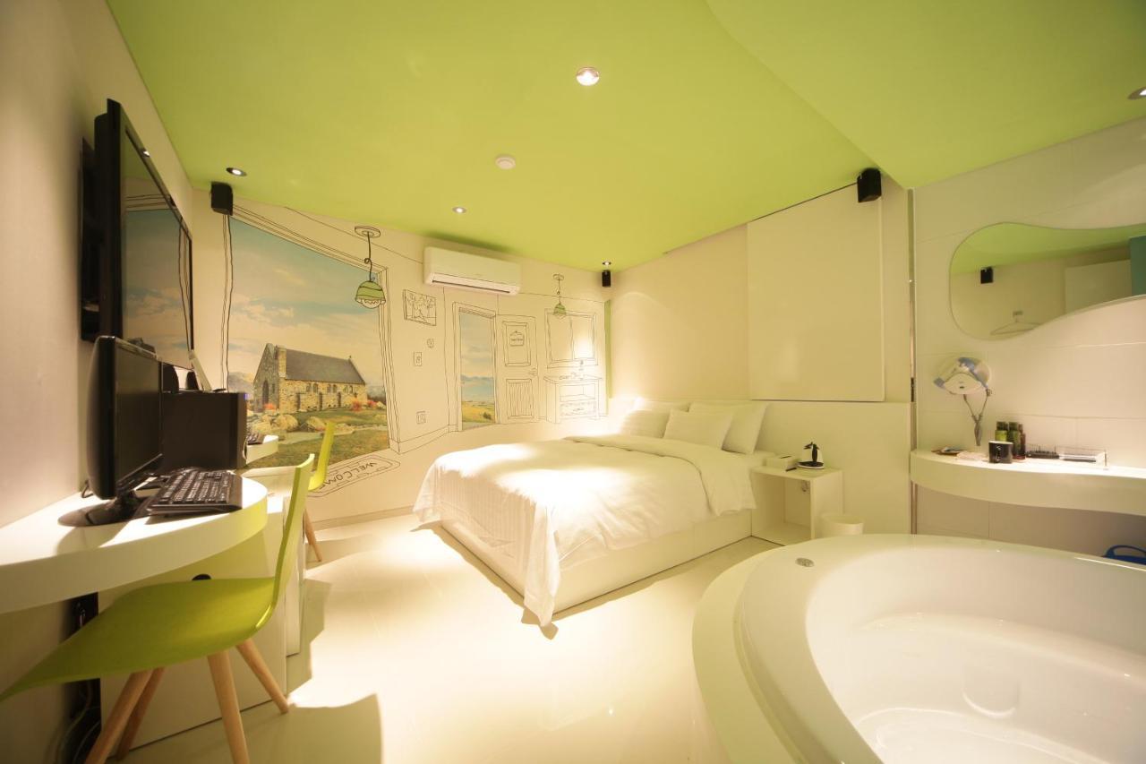 Hotel Pop Jongno Seoul Bagian luar foto